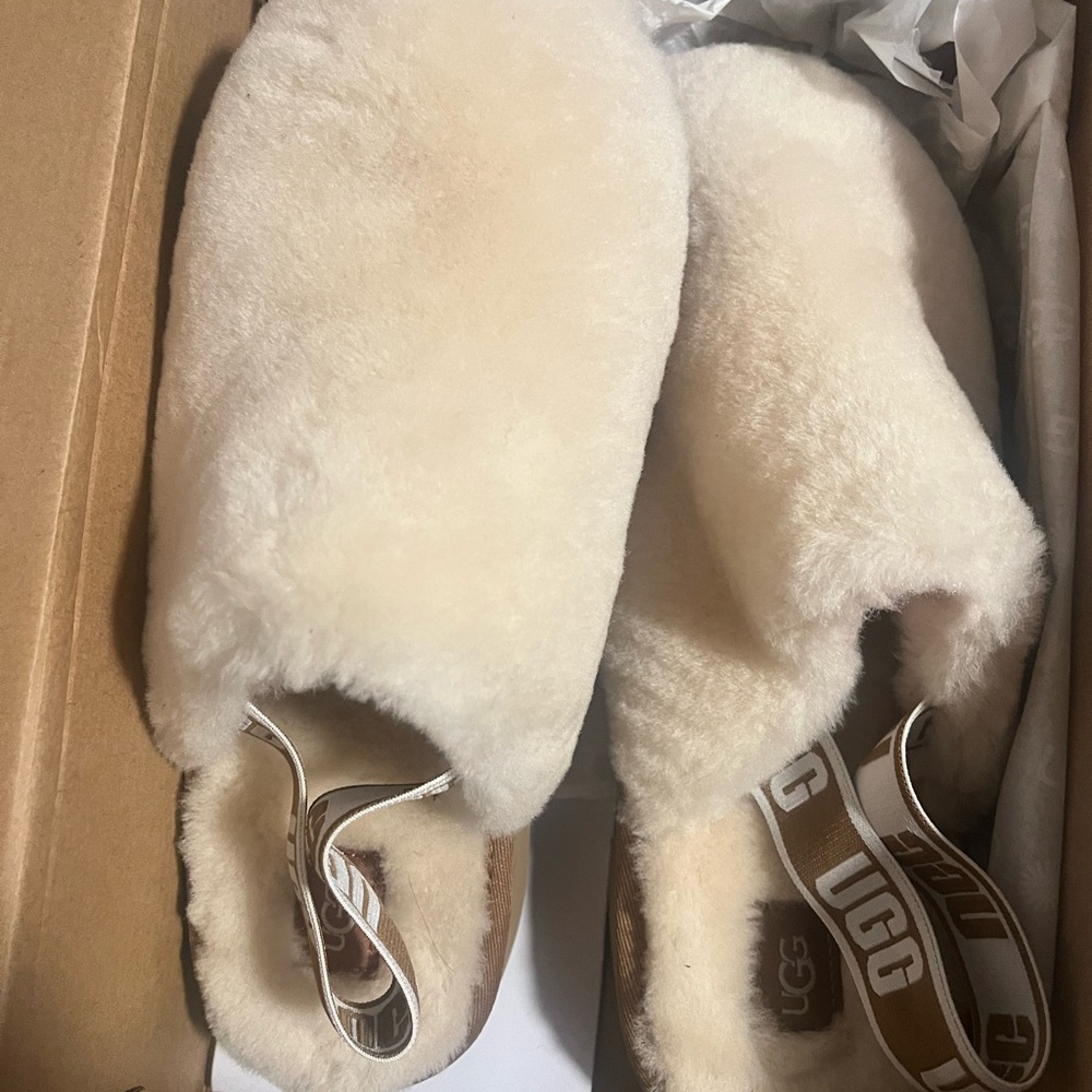 Ugg K fluff yeah clogs